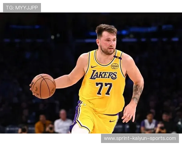 东契奇背身后仰再度命中,全场节奏由他掌控